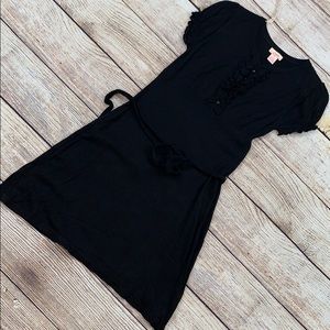 Simple black short sleeve sweater dress